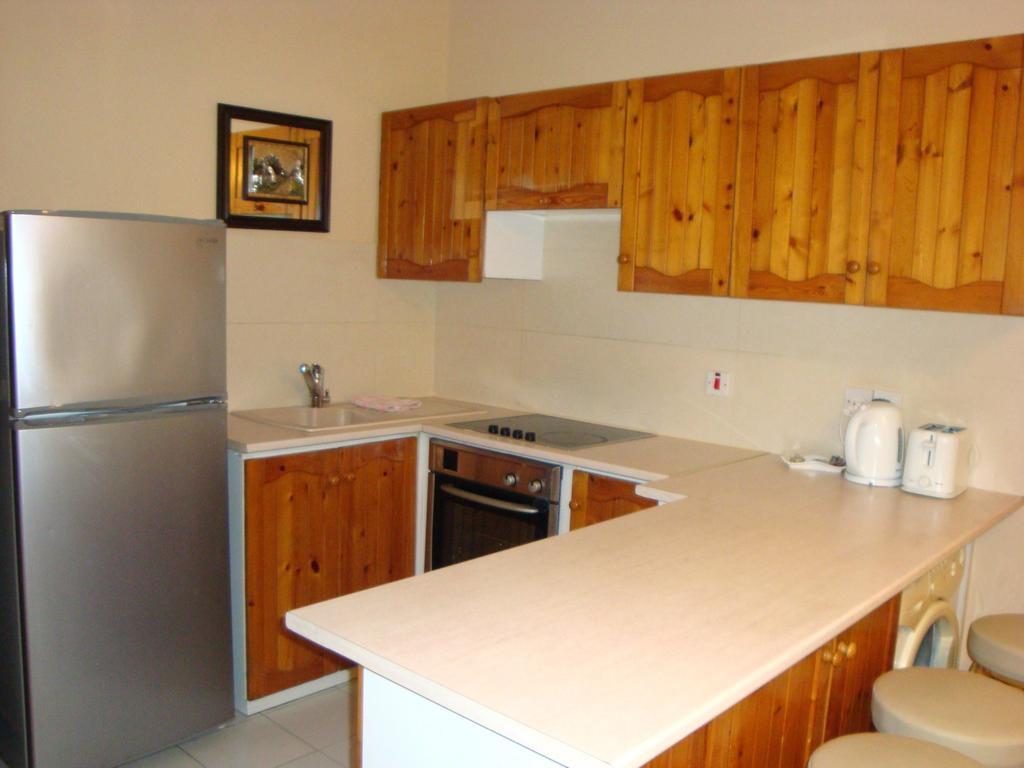 River Beach Apartments Limassol Bilik gambar