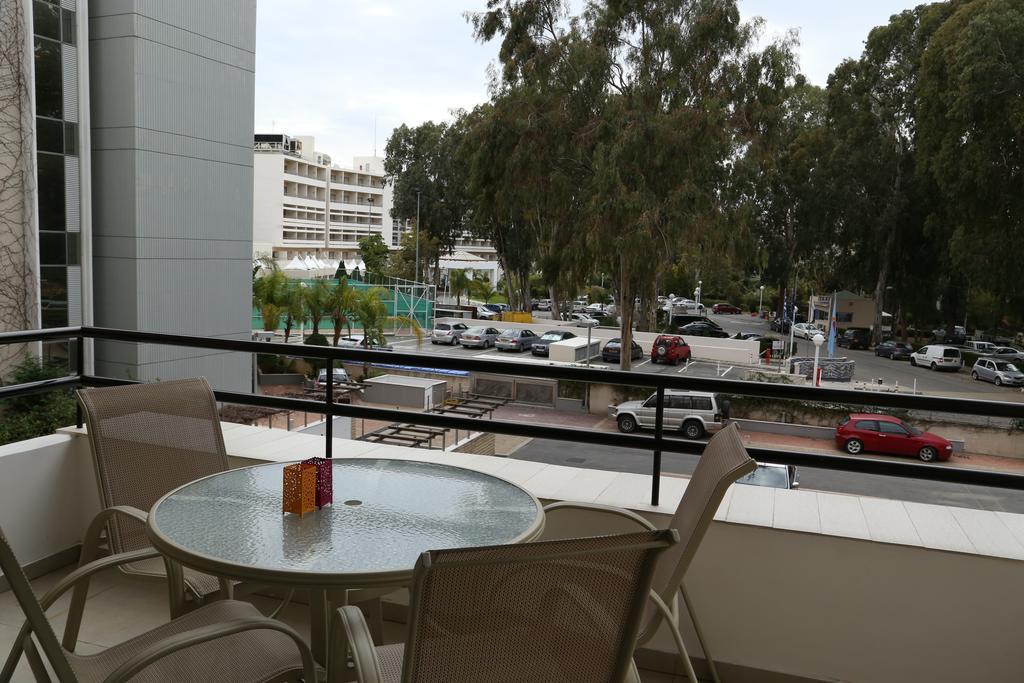 River Beach Apartments Limassol Bilik gambar