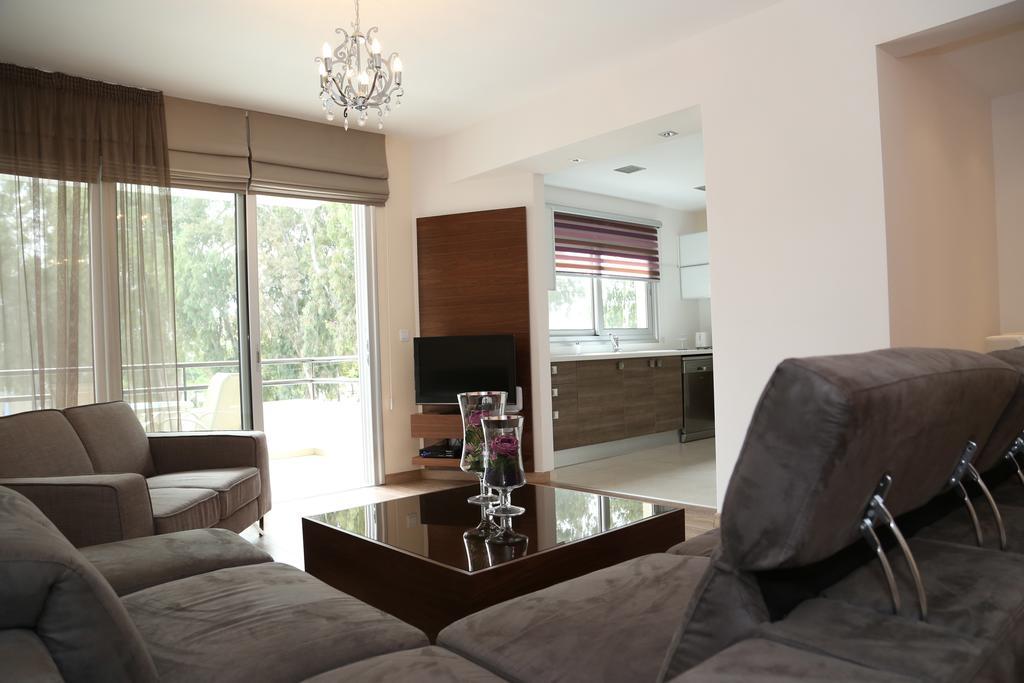 River Beach Apartments Limassol Bilik gambar