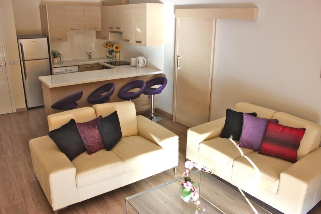 River Beach Apartments Limassol Bilik gambar