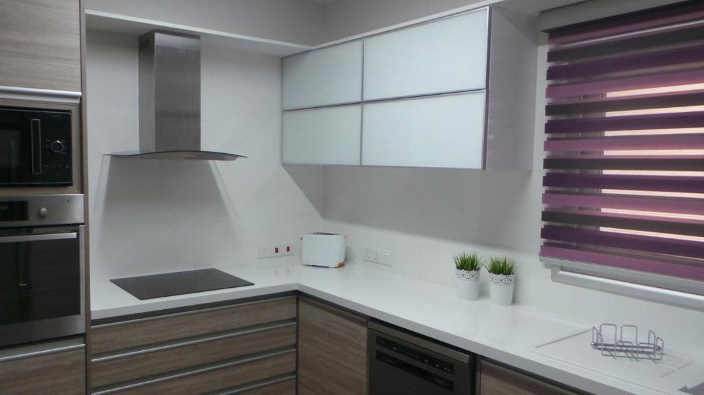River Beach Apartments Limassol Bilik gambar