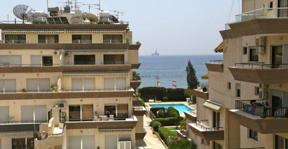 River Beach Apartments Limassol Luaran gambar